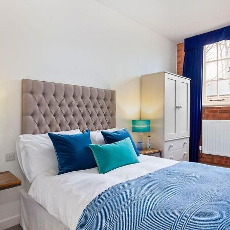 Bowen-Buscarlet Apartamento Bicester Exterior foto