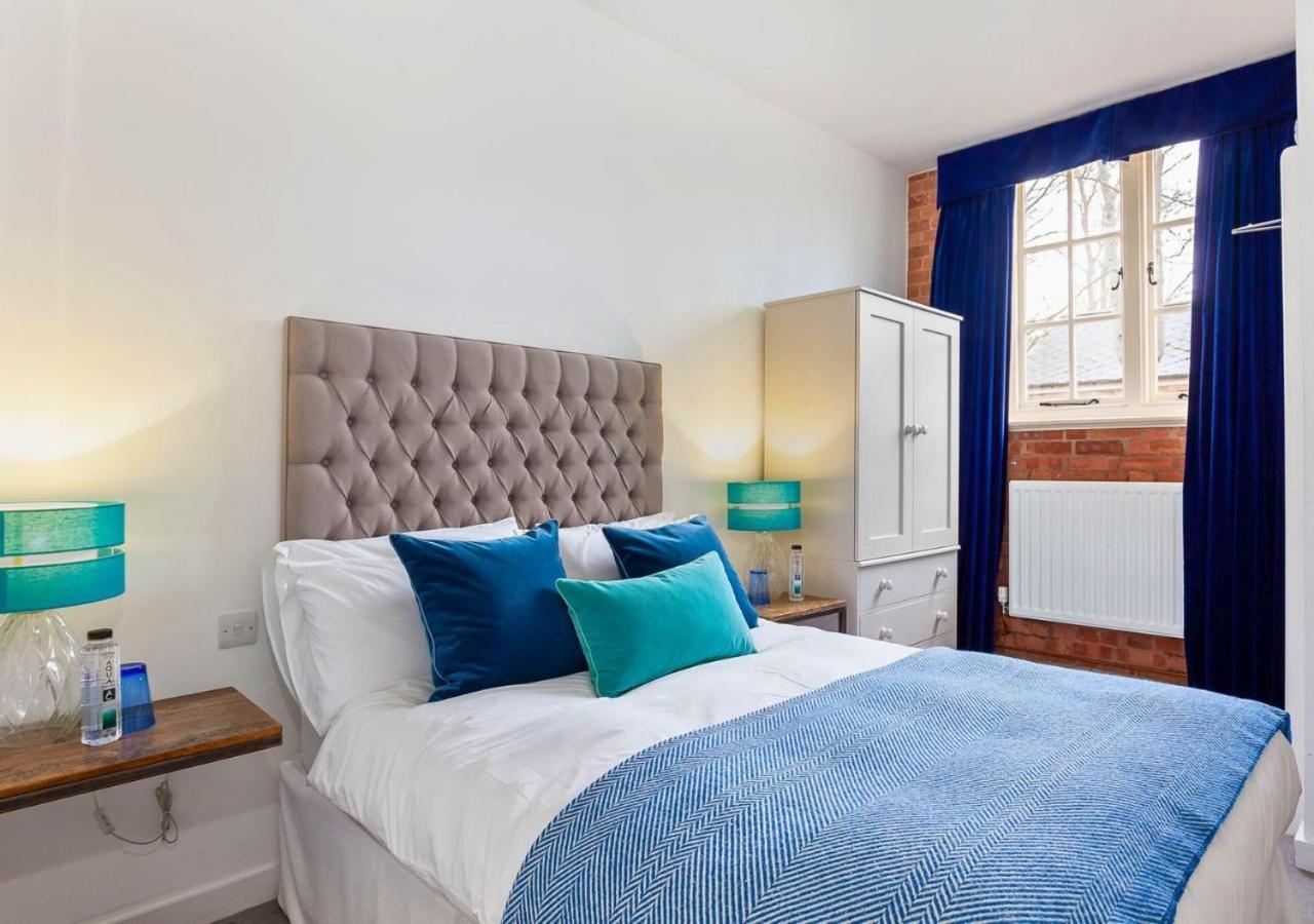 Bowen-Buscarlet Apartamento Bicester Exterior foto